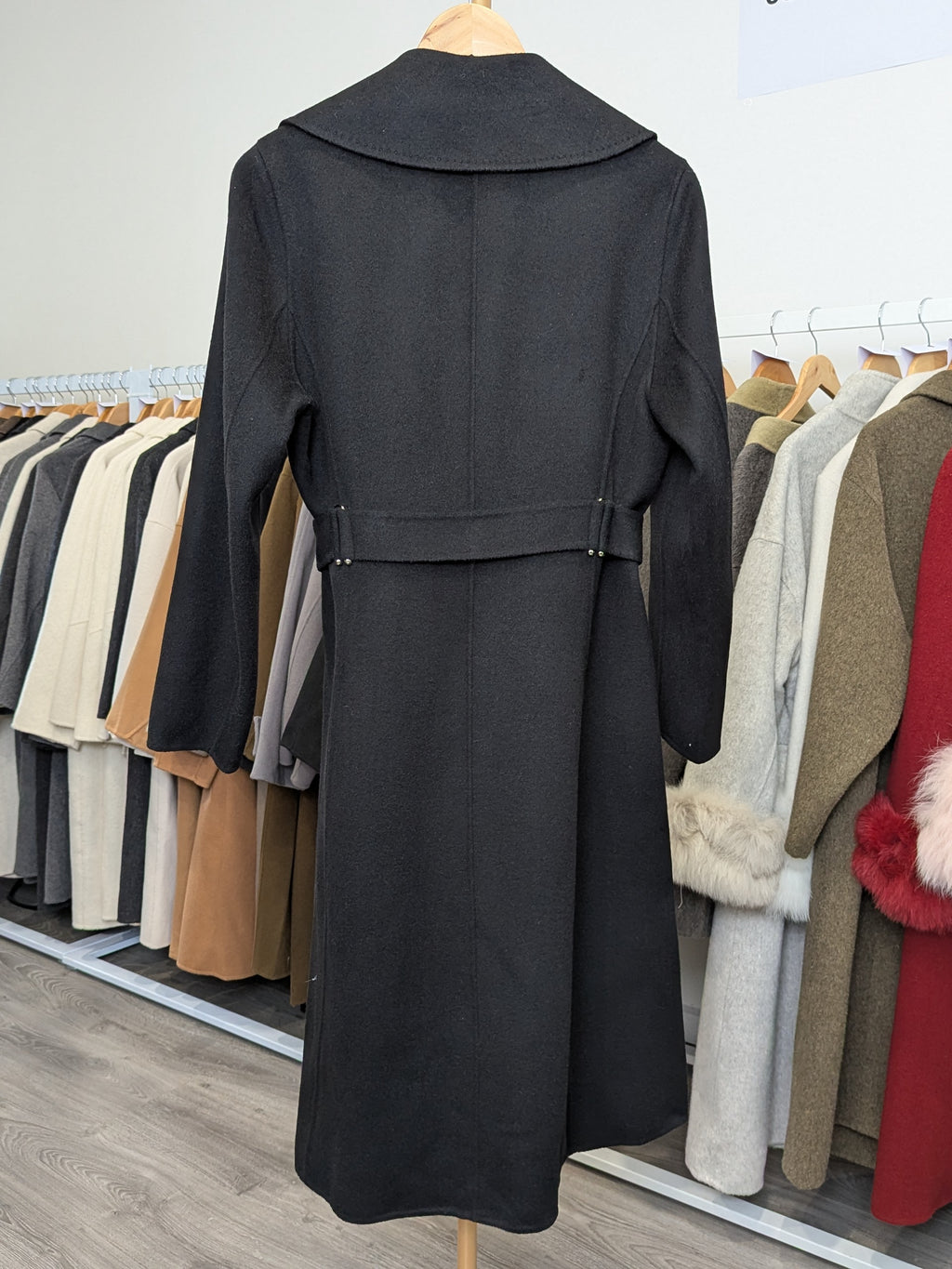 046 100% Wool Coat Black