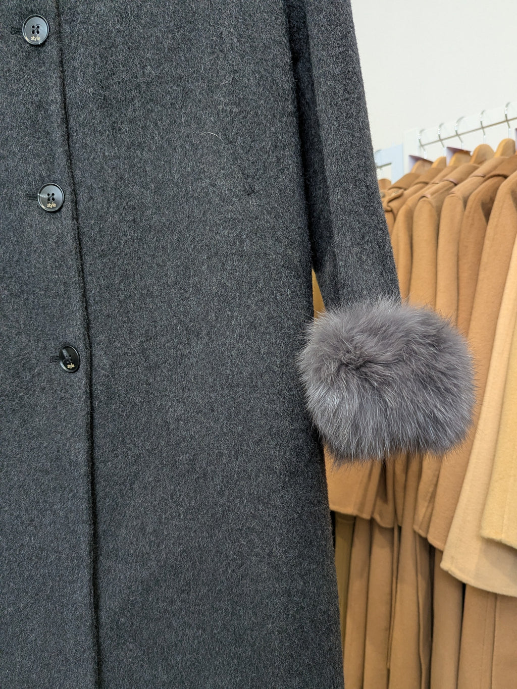 144 72% Wool Coat Charcoal S 10-12 Fur trim