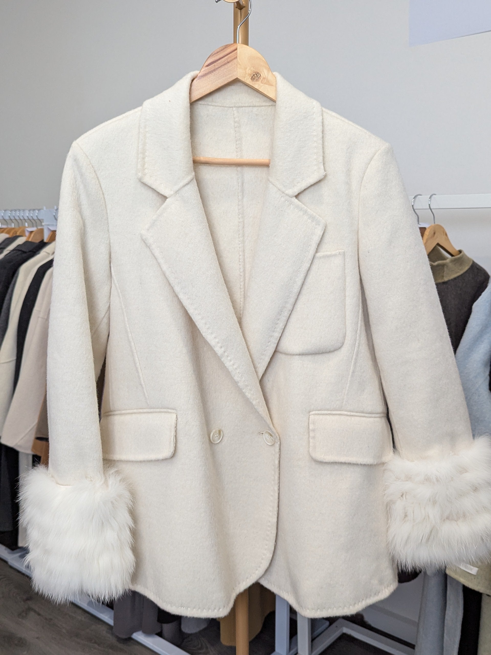 107 70% Wool Coat White with fur trims