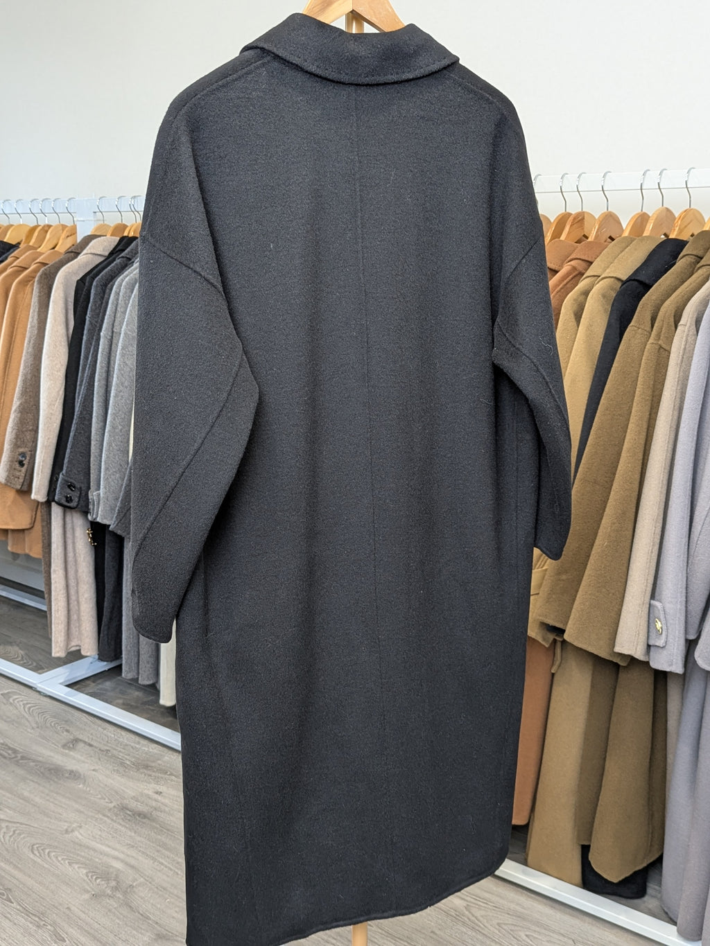 032 100% Wool Coat Black