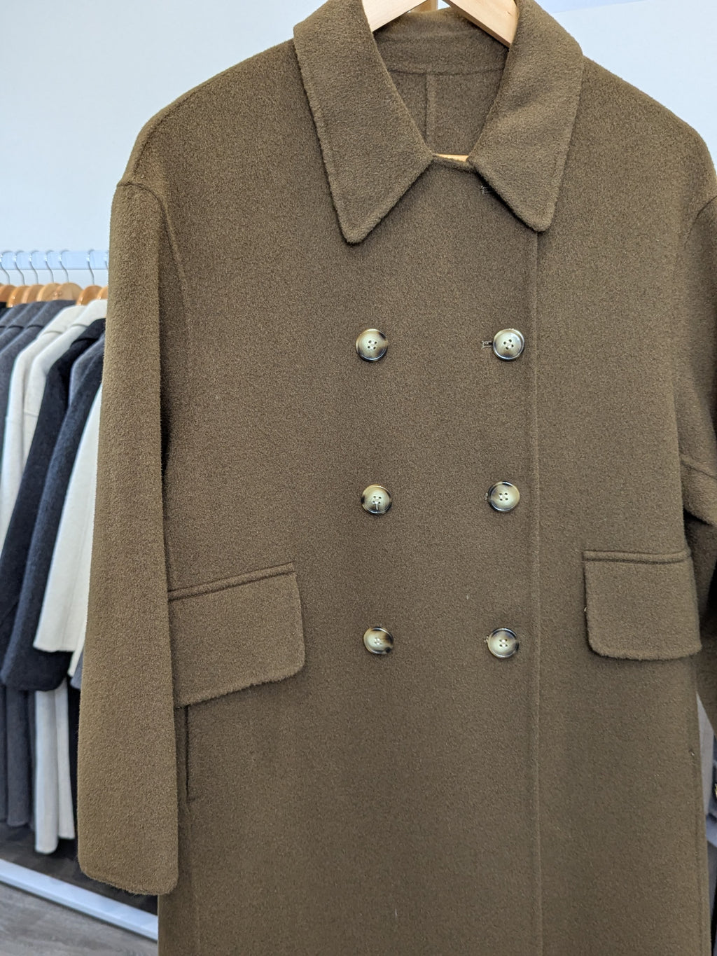028 100% Wool Coat Black Green