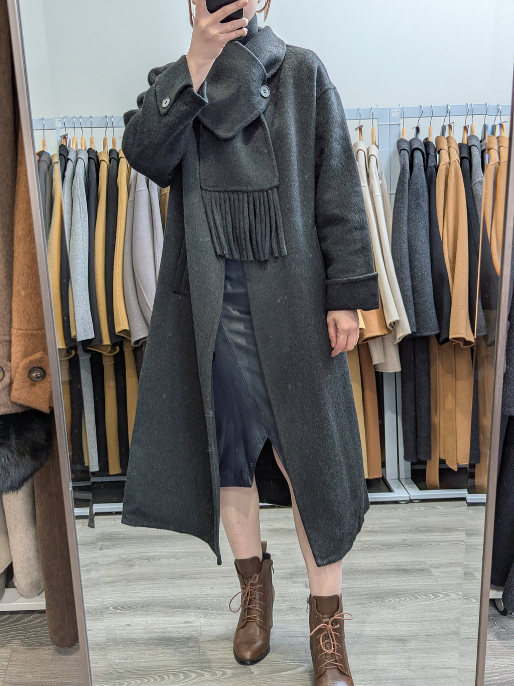 263 70% Wool Coat Charcoal M 12-14 with scarf