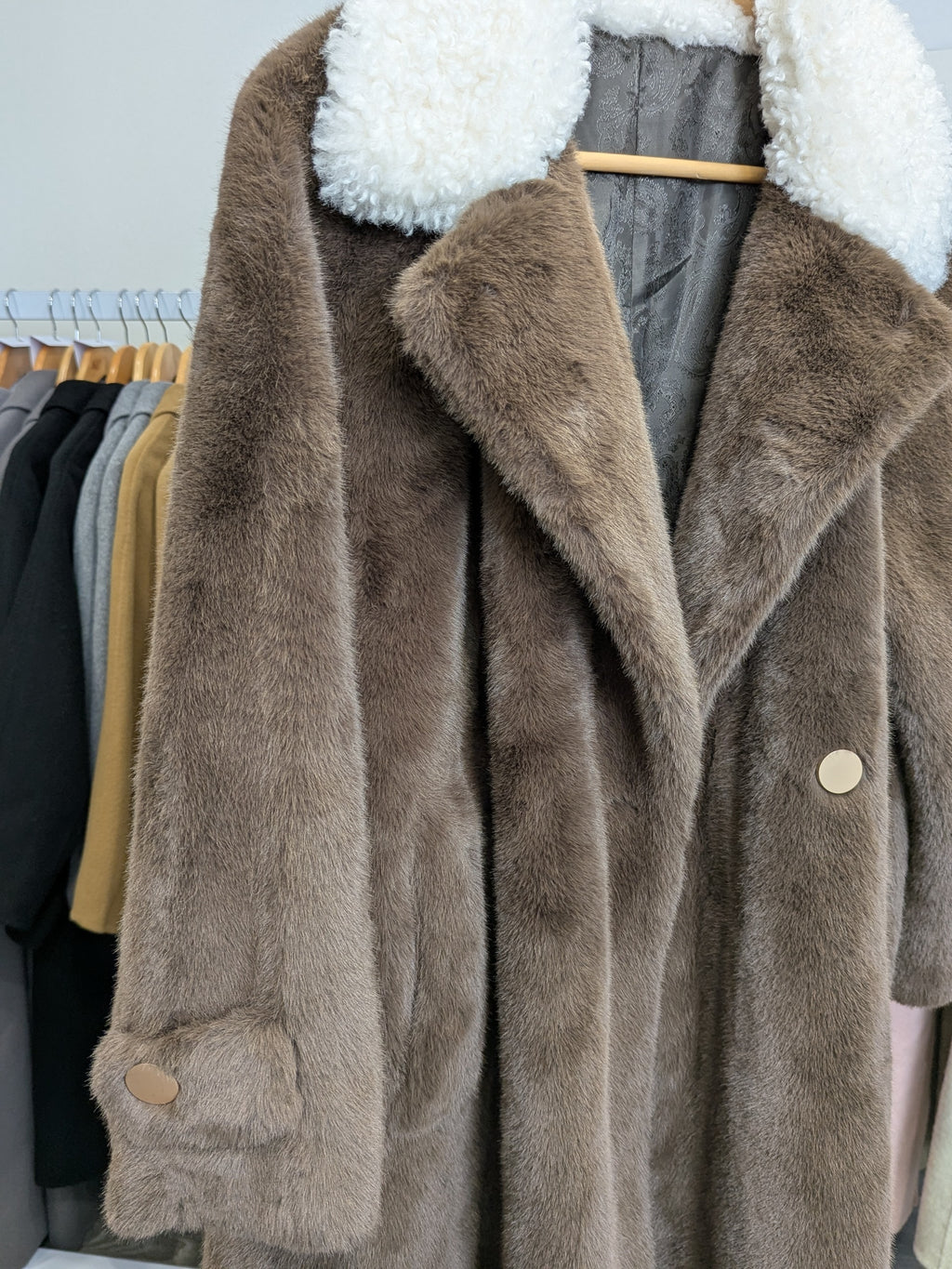 174 Faux fur coats