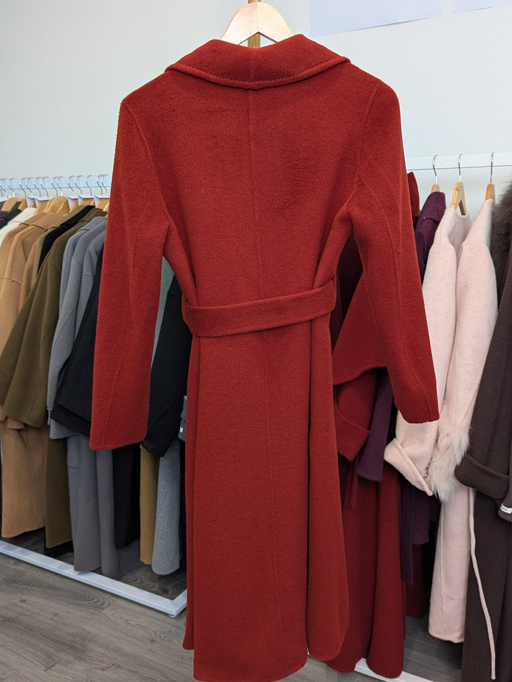 185 70% Wool Coat Red