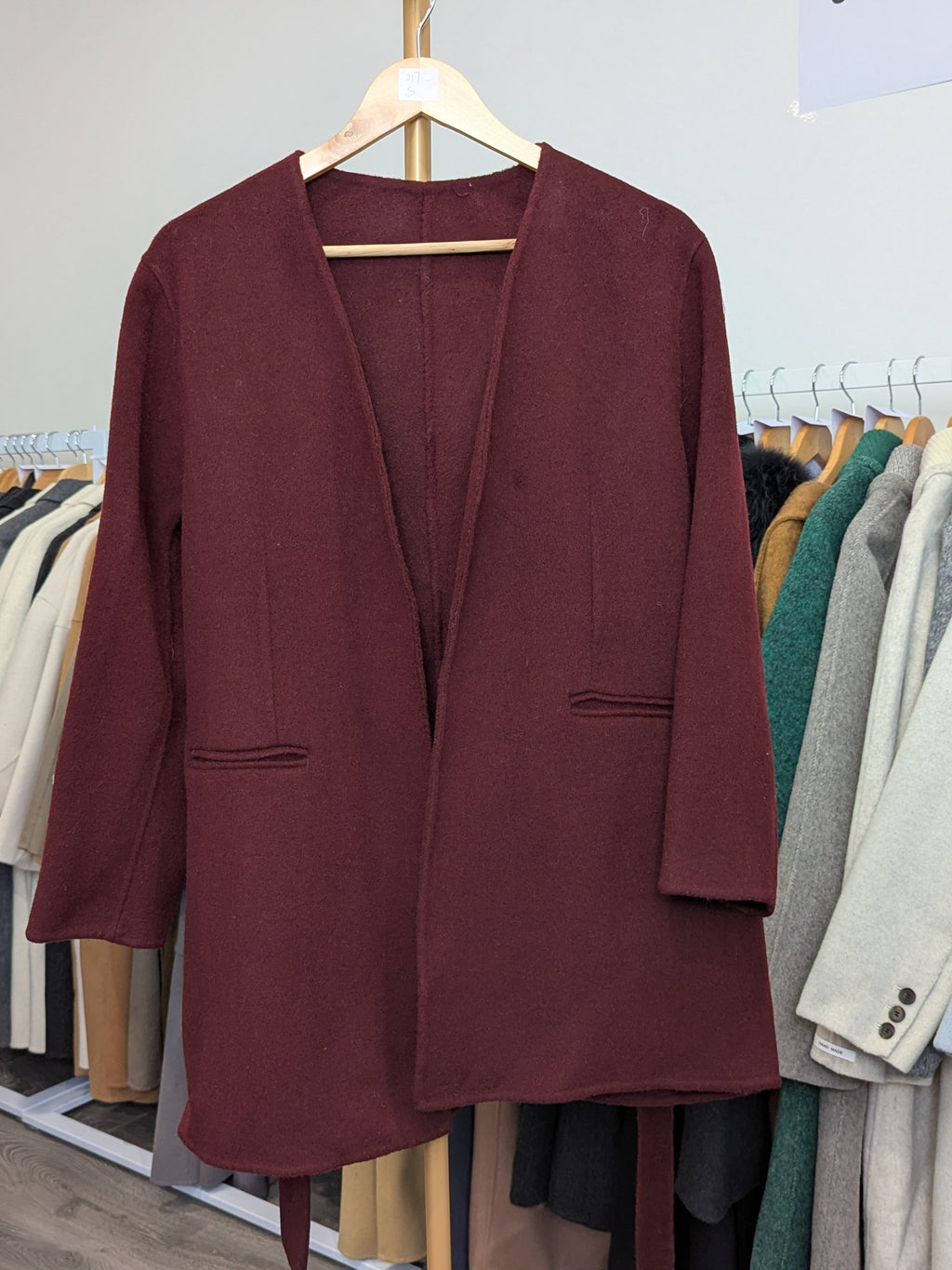 205 90% Wool Coat Burgundy M 12-16