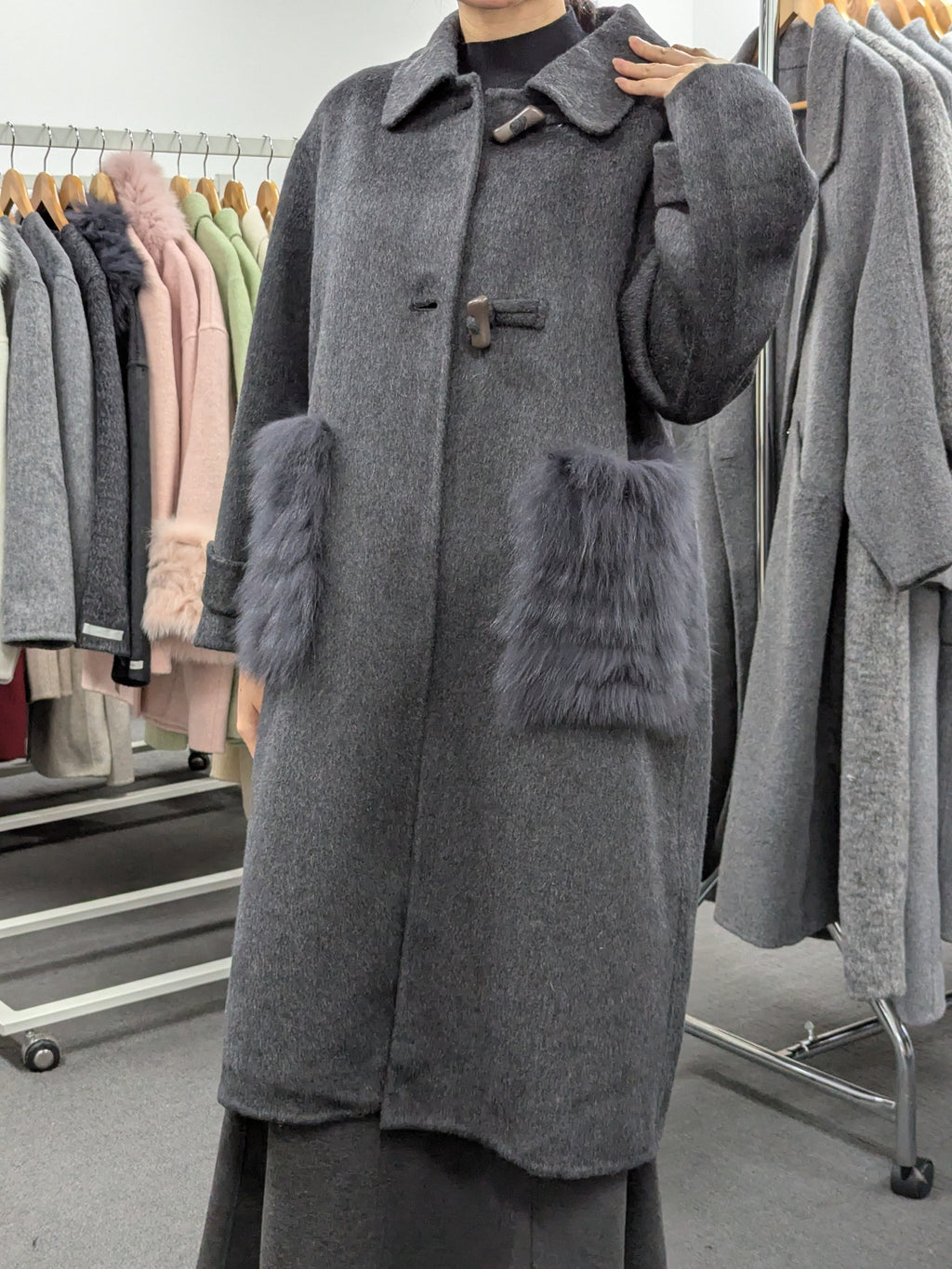 Women's Fur Collar Wool Coats Try-On Available 239 Size S8-10 80% Wool 10% Camel hair