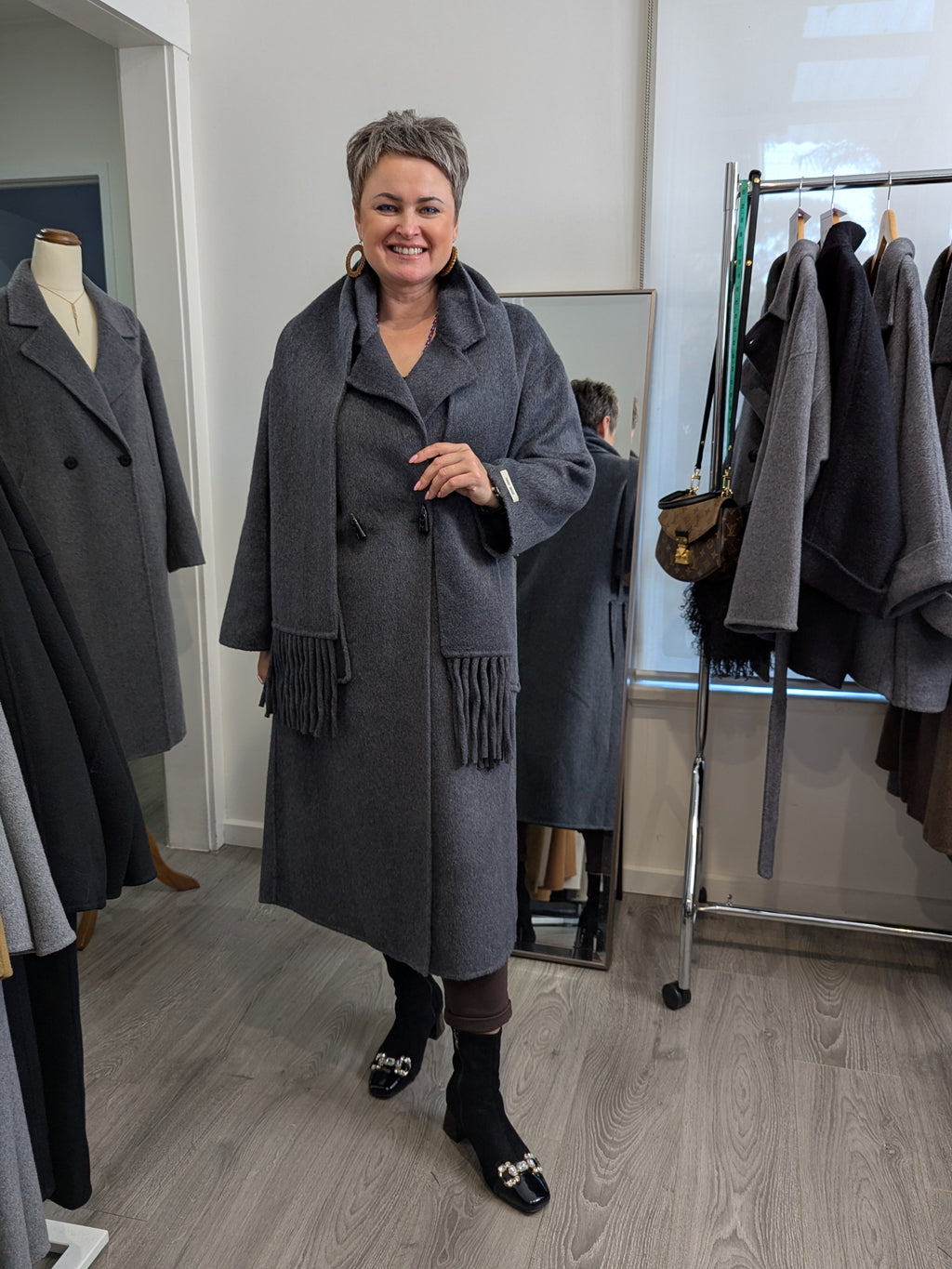 154 100% Wool Coat Grey