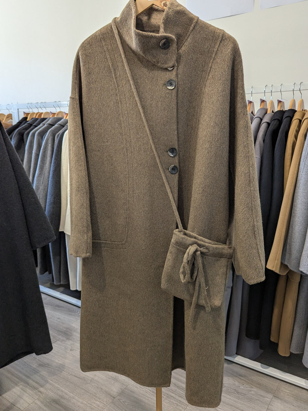 147 100% Wool Coat Burgundy Olive