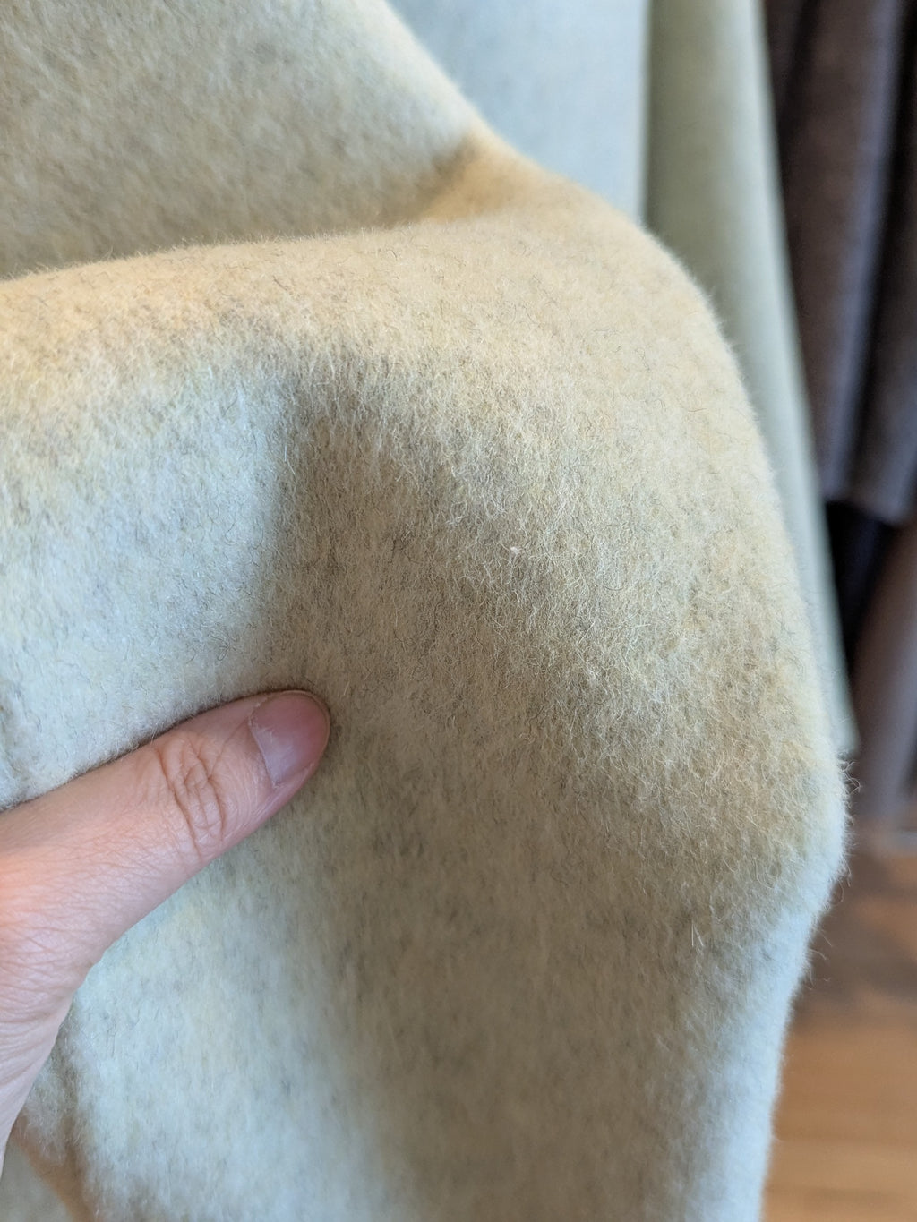 Brand New Pure Wool Coat FREE SHIPPING High Quality Wool 008 Size 10-12