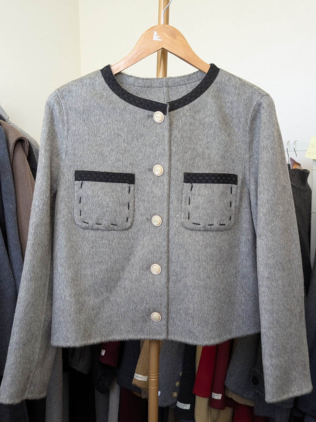 061 100% Wool Coat Grey L 10-12