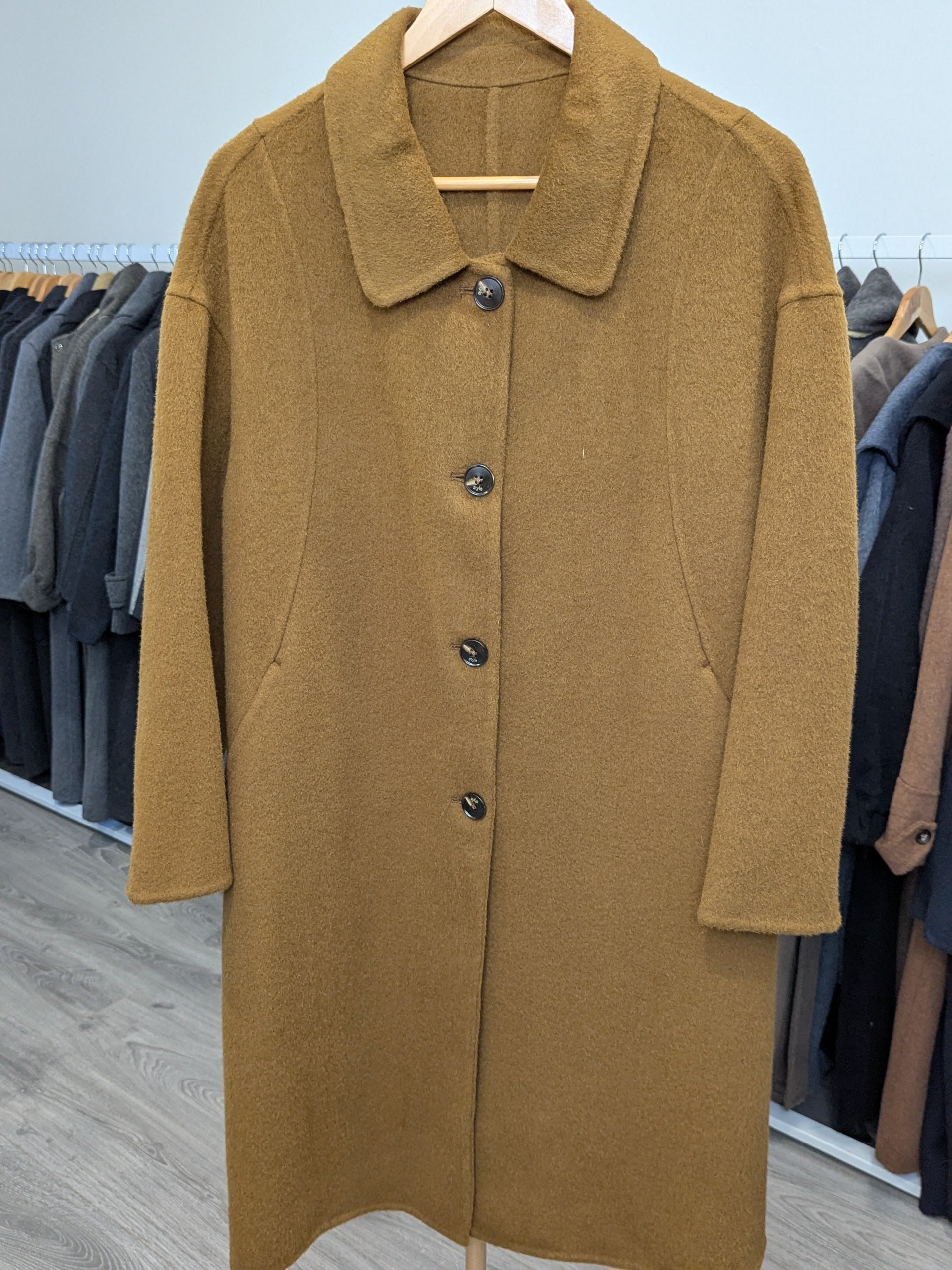 184 70% Wool Coat M 10-12