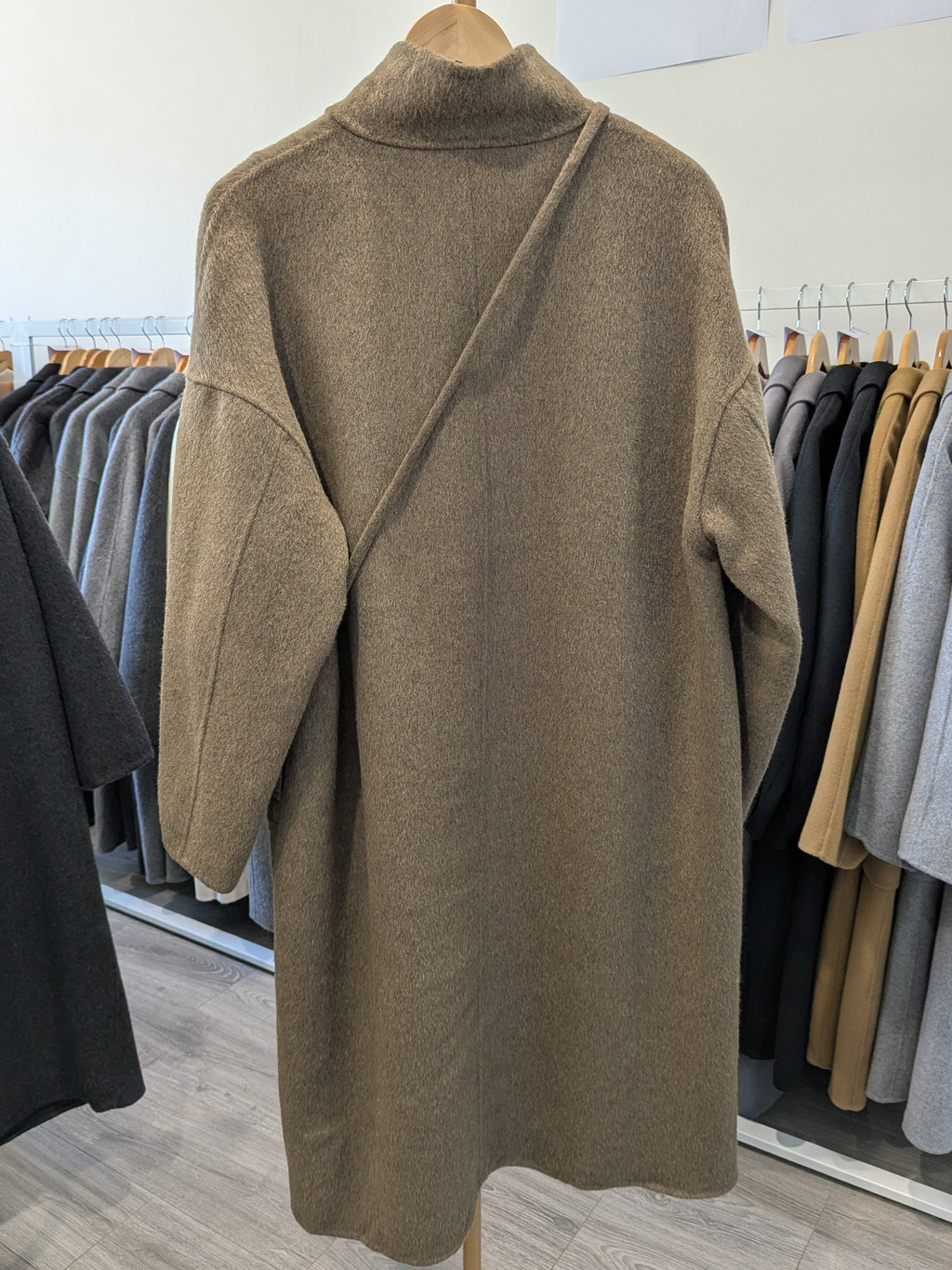 147 100% Wool Coat Burgundy Olive