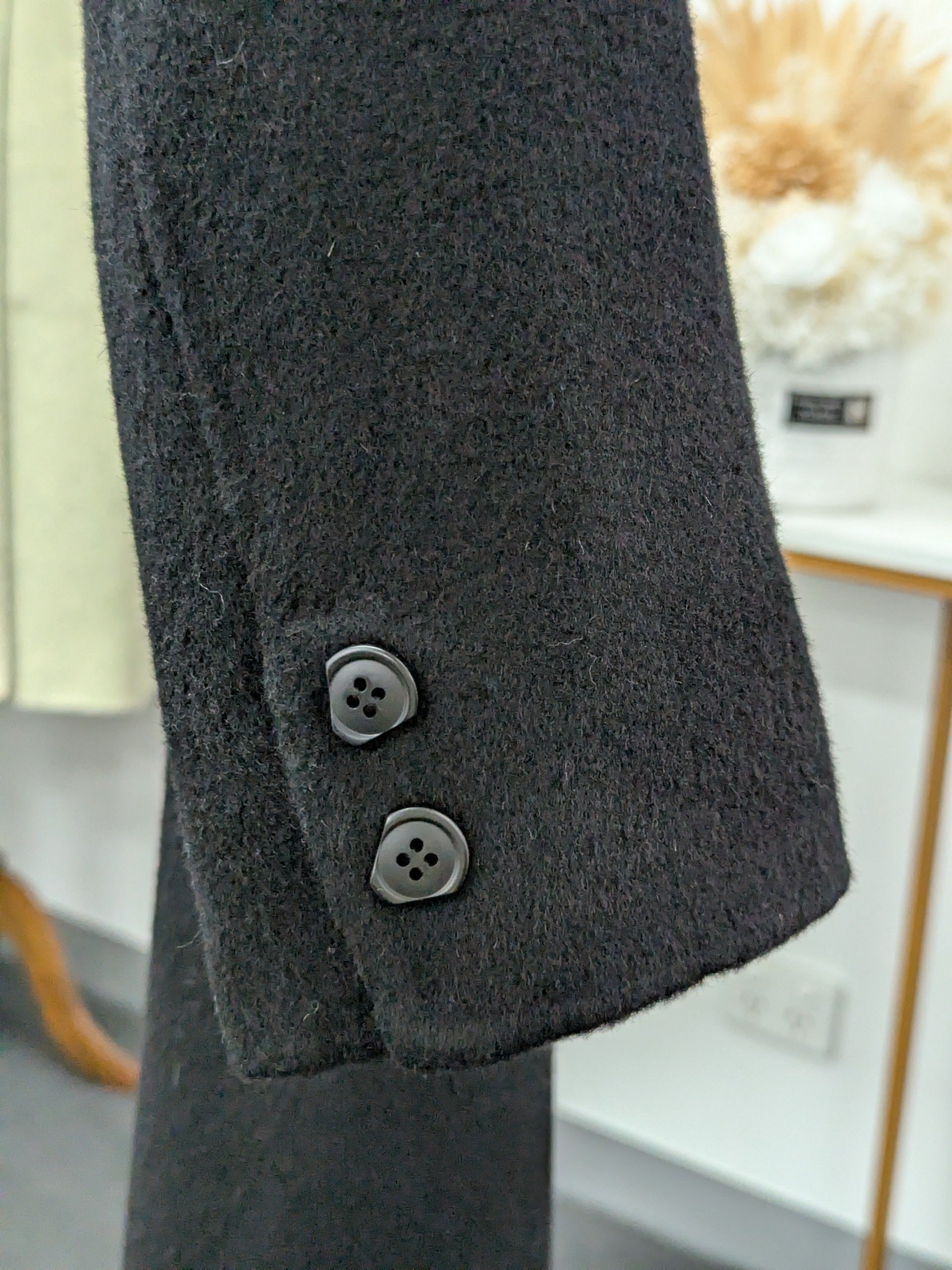 008 100% Wool Black