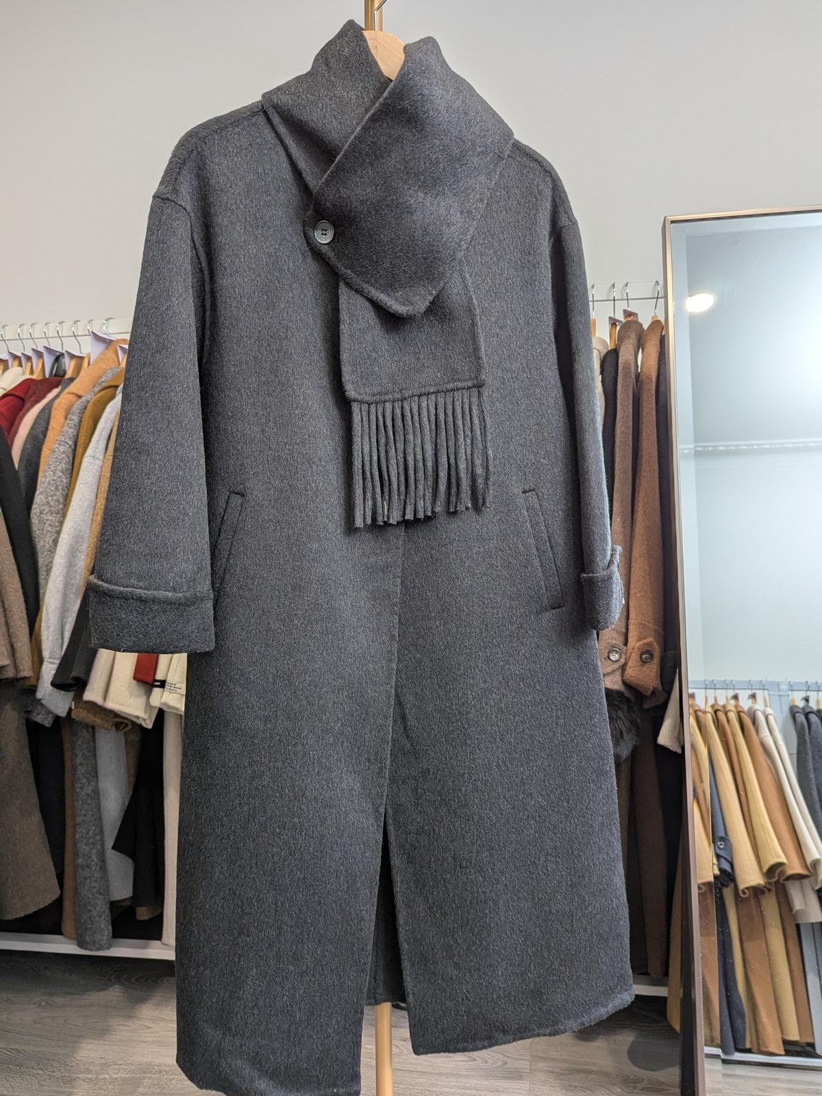 263 70% Wool Coat Charcoal M 12-14 with scarf