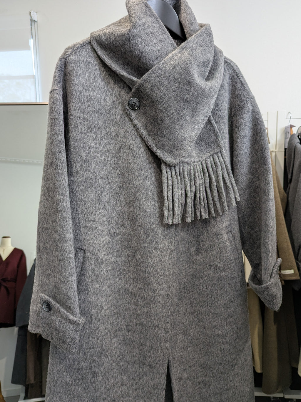 241 70% Wool Coat Grey L 12-14 with scarf