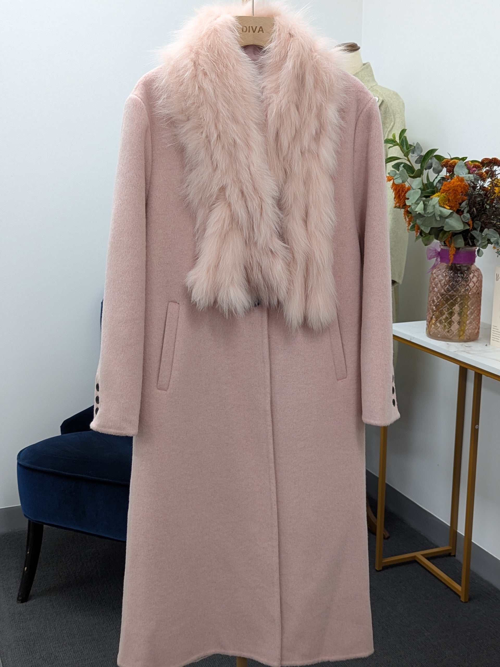 Women's Fur Collar Wool Coats Try-On Available 234 Size S8-10 100% Wool