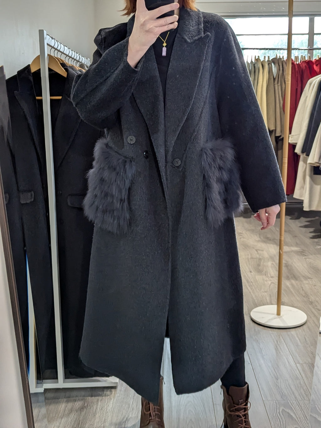 154 100% Wool Coat Charcoal S 8-12 Fur trims