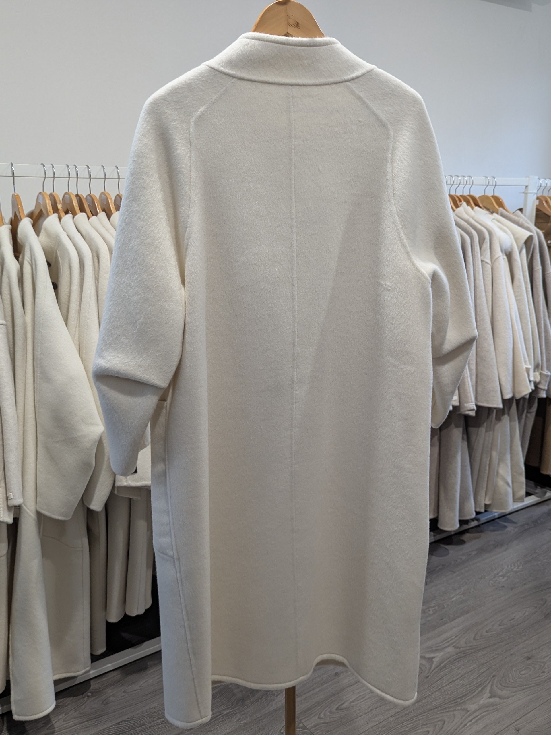126 70% Wool Coat Cream S 6-8 M 10-14