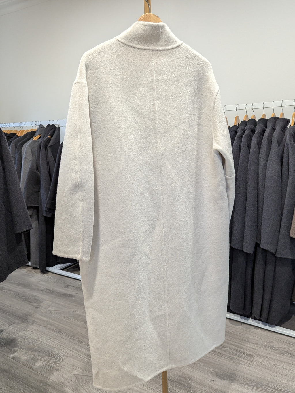 140 100% Wool Coat Beige M 10-14