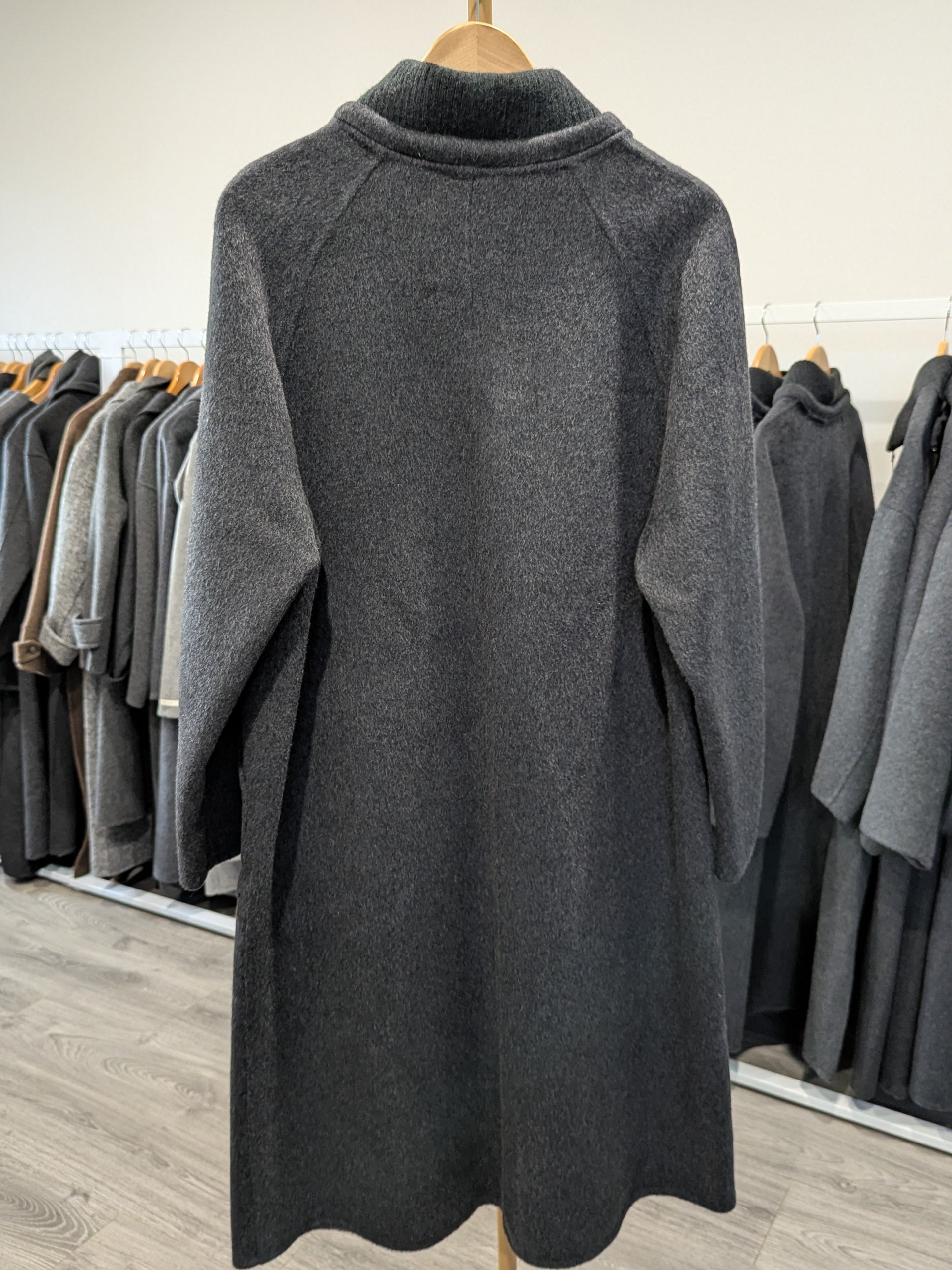 156 68% Wool Coat Charcoal M 10-14