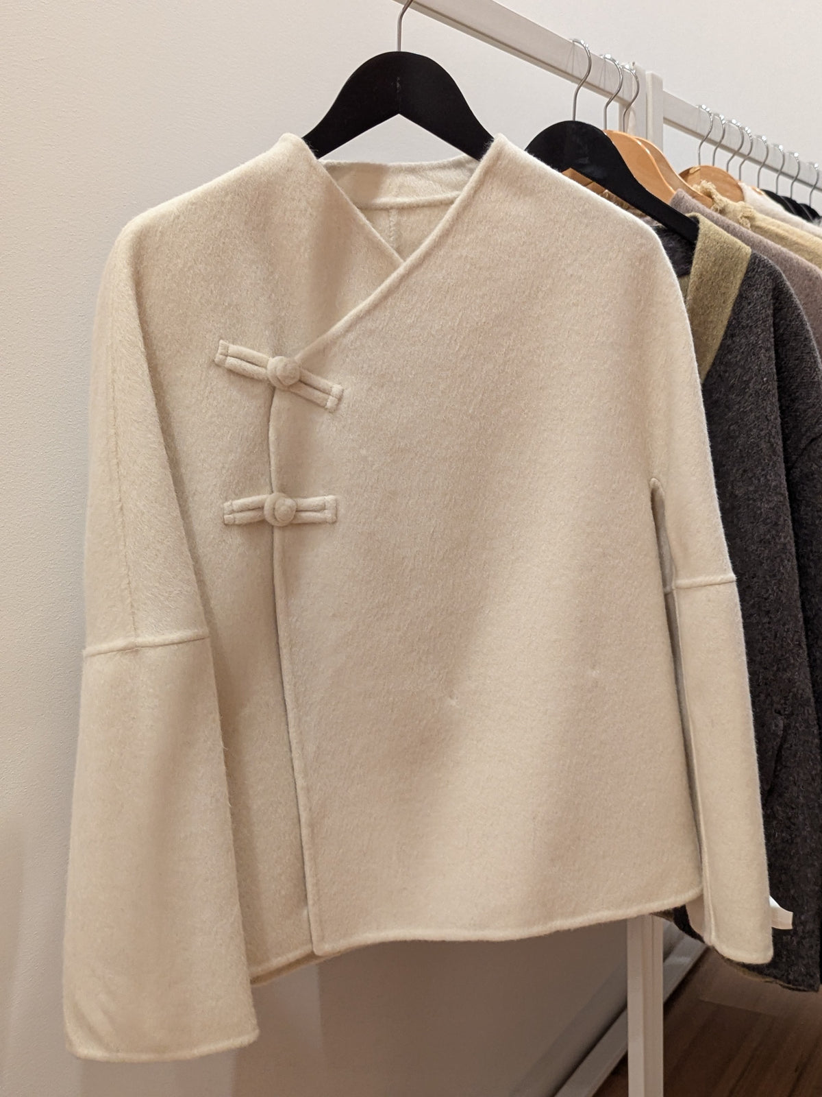 076 70% Wool Coat Cream S 10-12