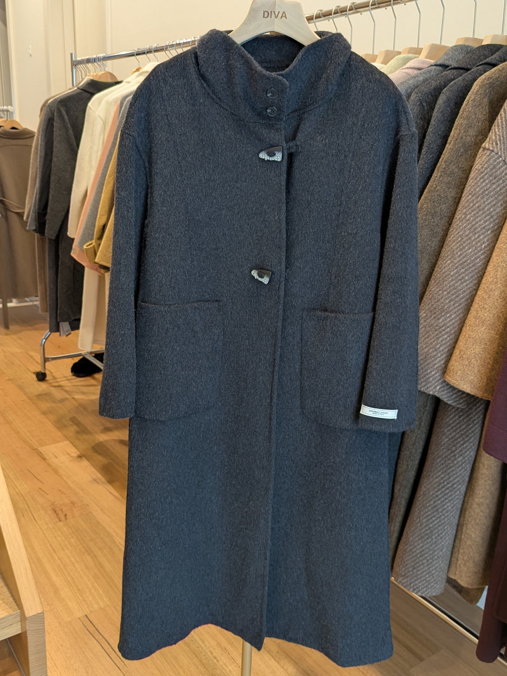 Brand New Pure Wool Coat FREE SHIPPING High Quality Wool 044 Size 8-10