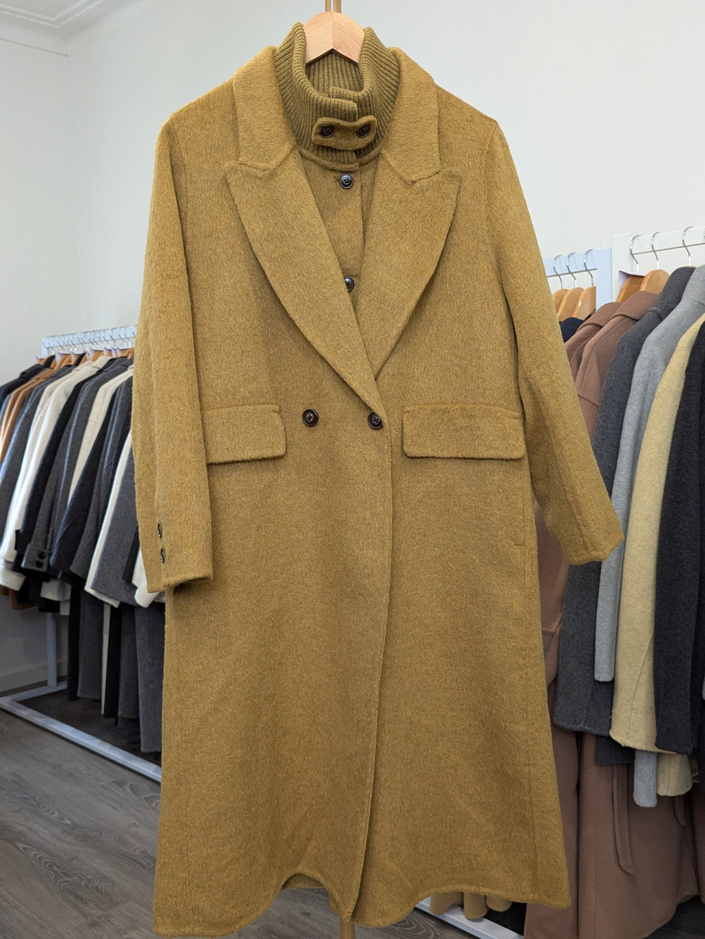 204 100% Wool Coat 2 in 1 S 10-12 Mustard Camel