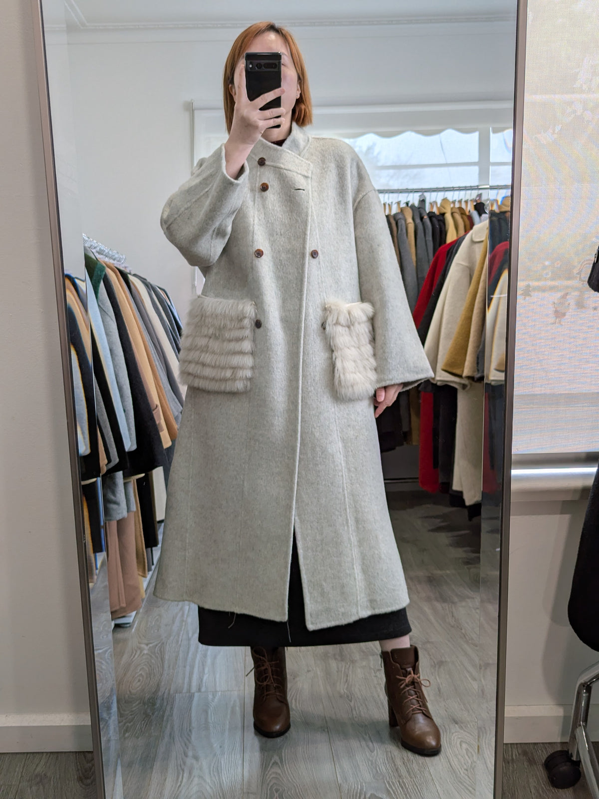 111 100% Wool Coat S 10-14 Fur trim Oat