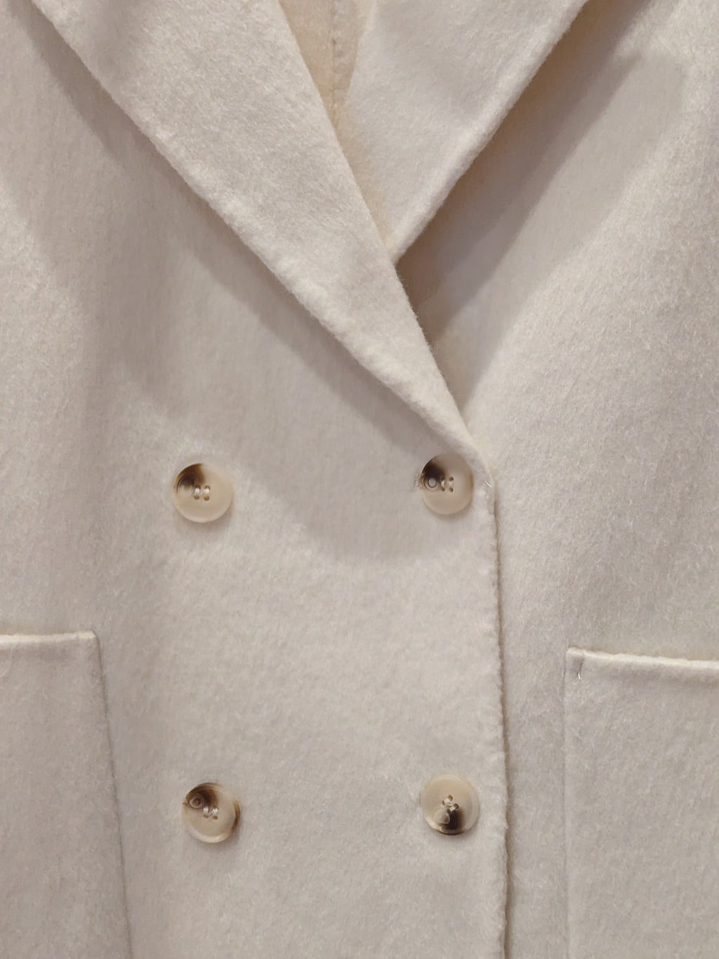 069 70% Wool Coat Cream S 10-14