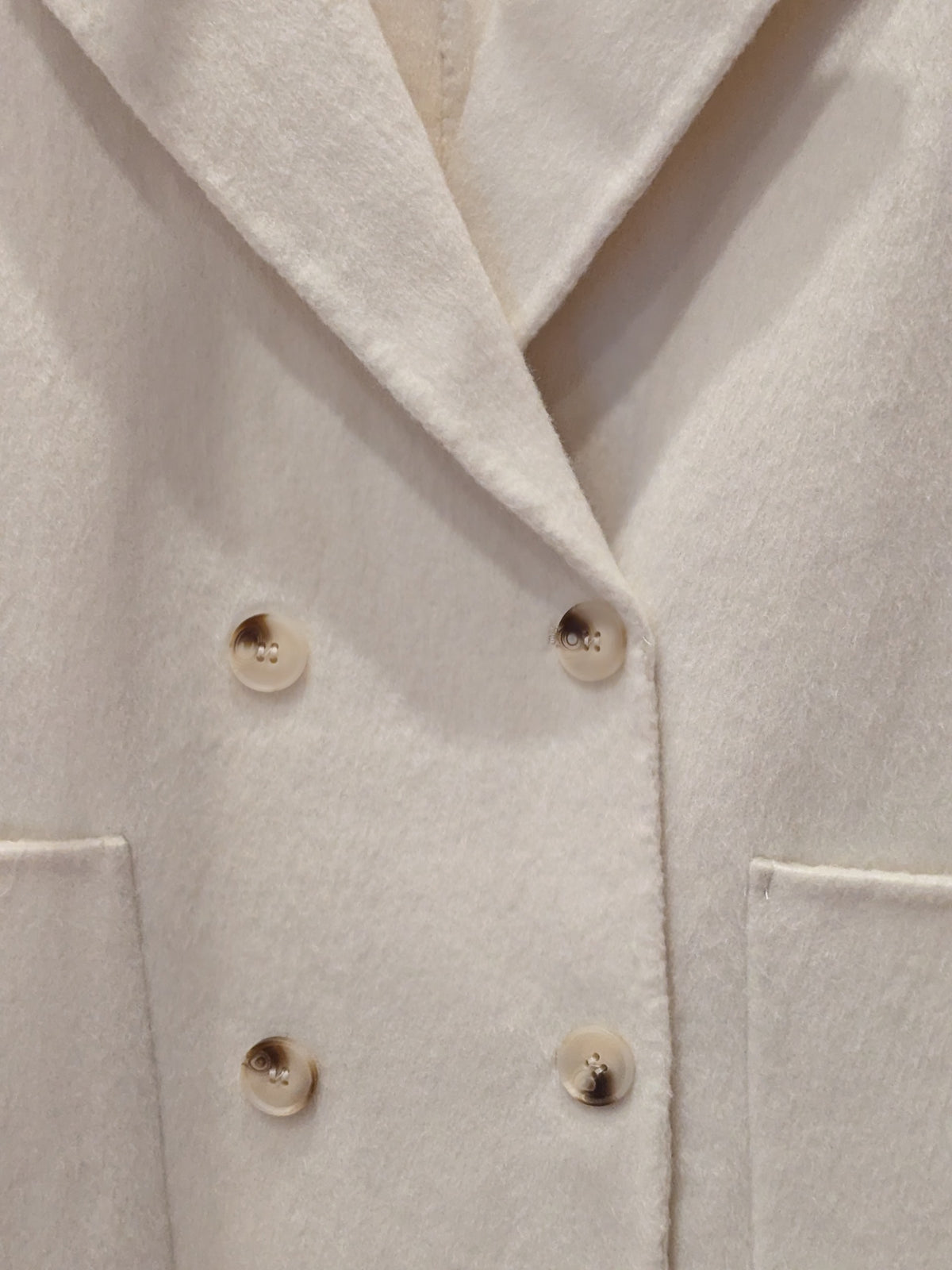 069 70% Wool Coat Cream S 10-14