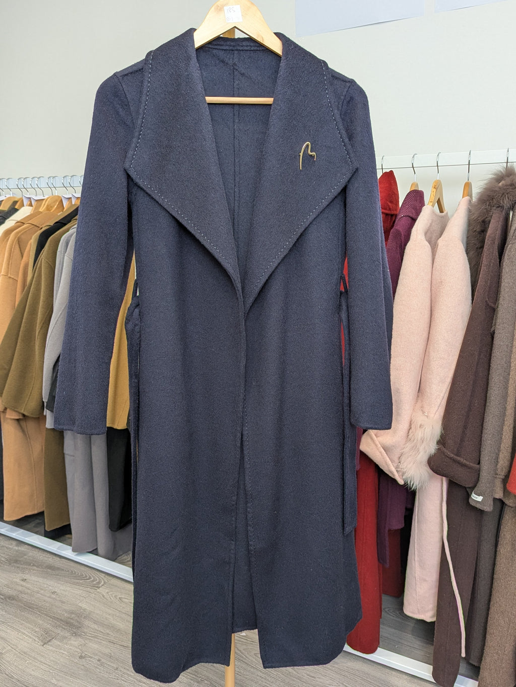 185 70% Wool Coat Red Navy