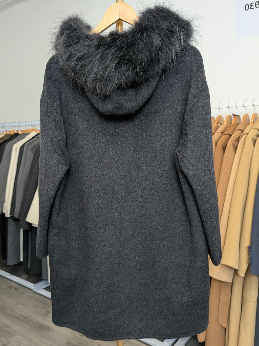 103 100% Wool Coat Charcoal S 8-12 Fur trim